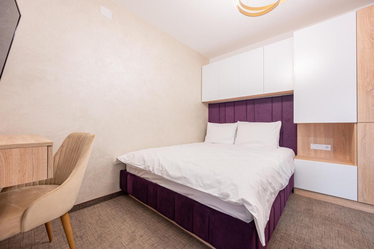 Klia Hotel Sanmartin Bagian luar foto